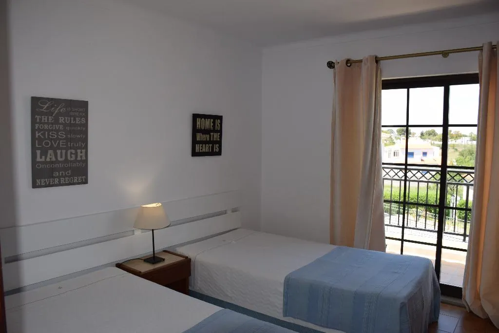 APARTMENT TWO BEDROOMS Room, Novochoro Apartments, Algarve