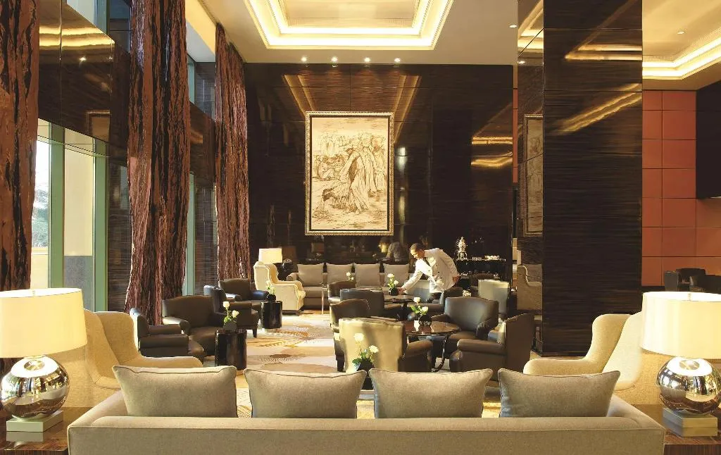 Bar, Fairmont Nile City, Cairo