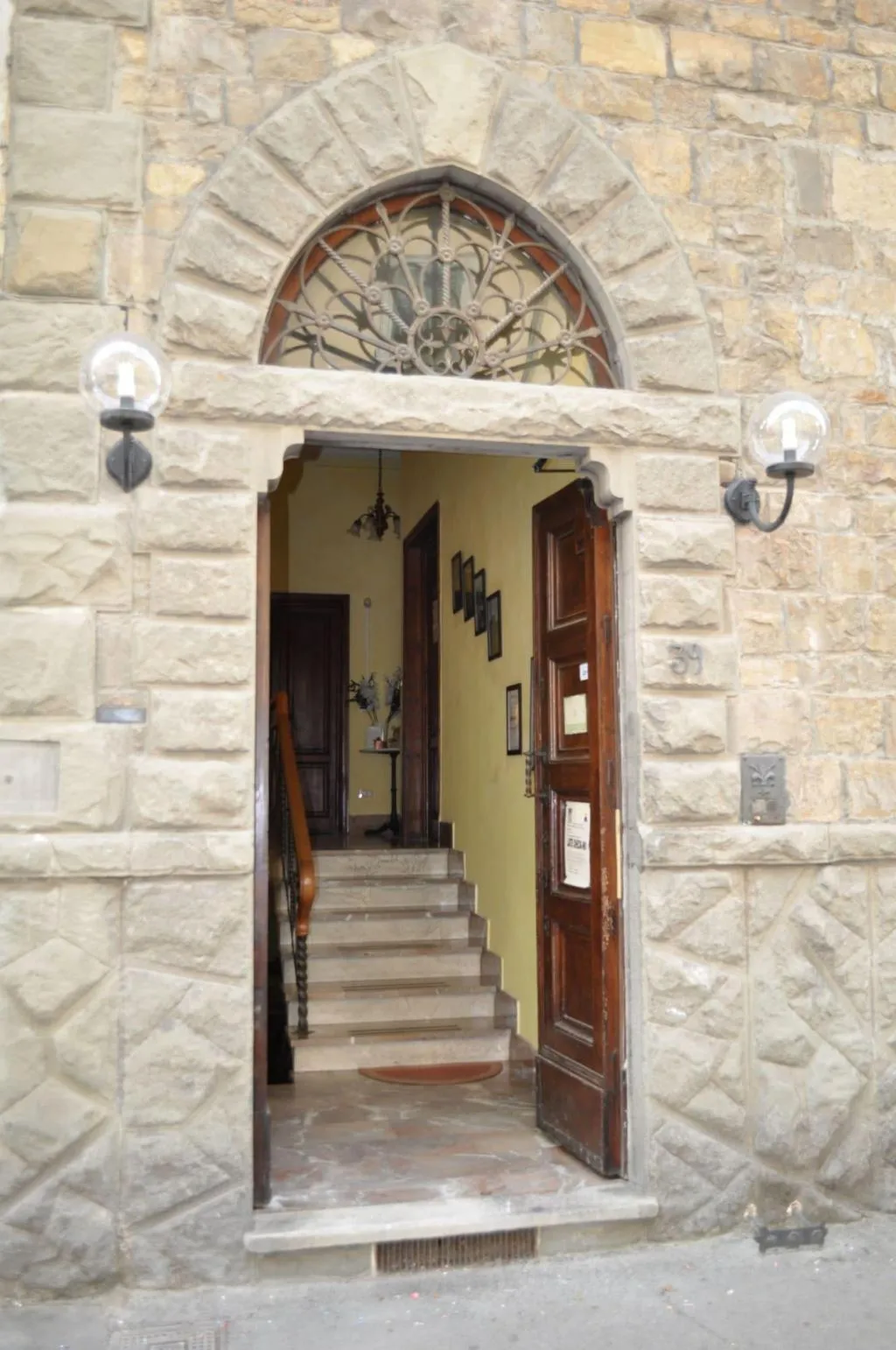 Sports and Entertainment, Relais Stibbert Florence, Florence