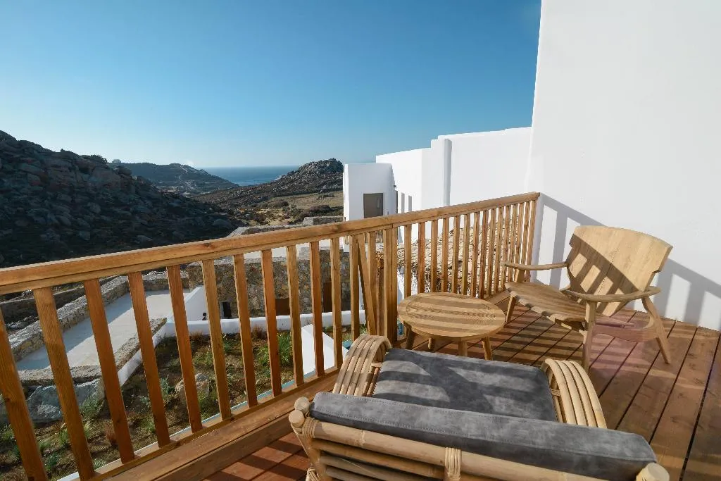 DOUBLE DELUXE WITH BALCONY Room, Charisma Hotel And Wellness Suites, Mykonos