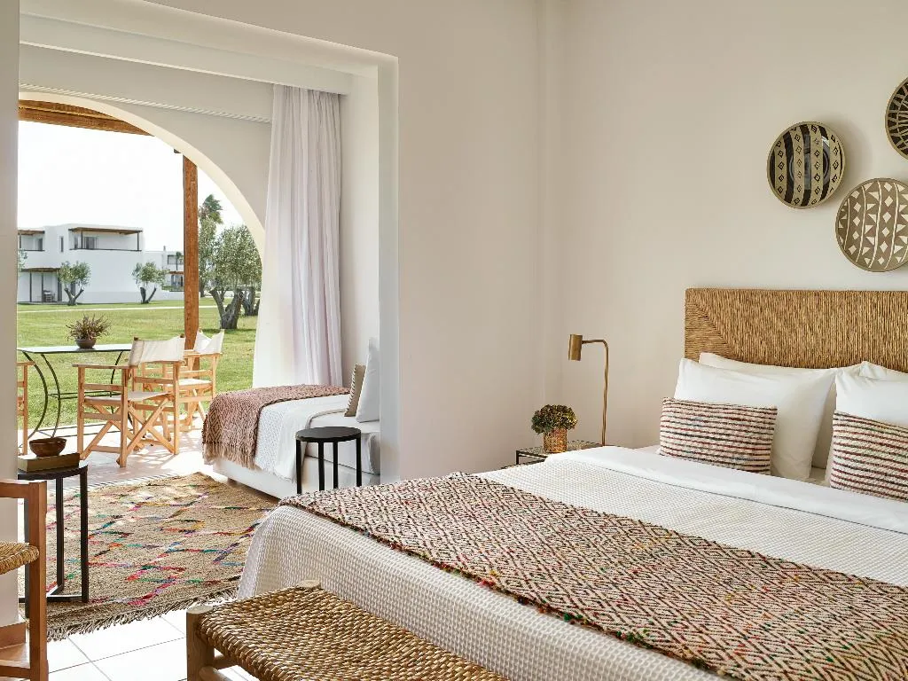 BUNGALOW STANDARD Room, Grecotel Casa Marron, Athens