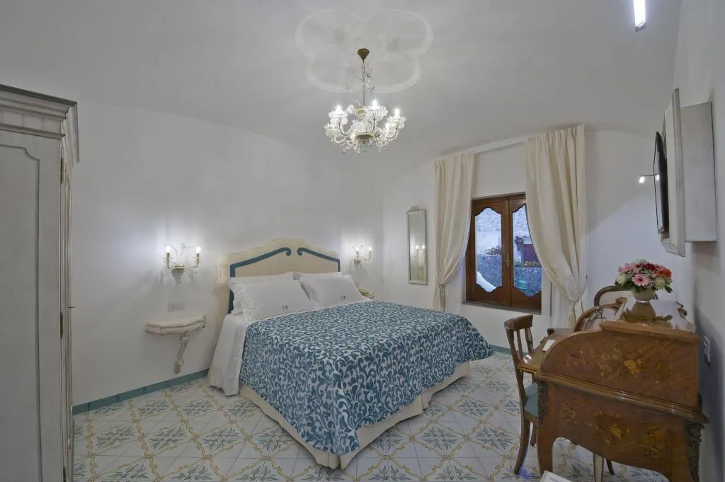 Room, Villa Corallium, Naples