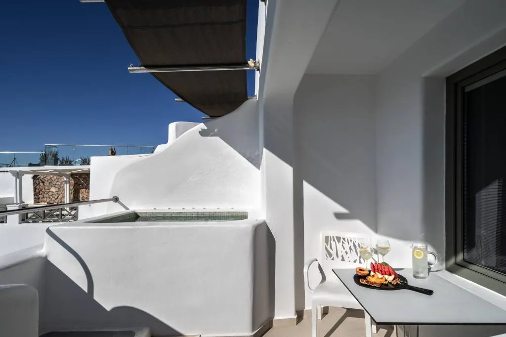 Double or Twin SUPERIOR Room, Kasimatis by La Perla, Santorini