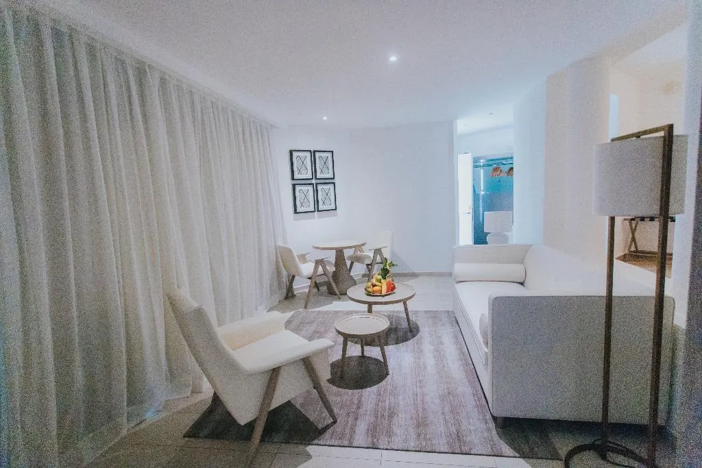 BUNGALOW CAPACITY 2 Room, Grand Bavaro Princess All Inclusive, Dominican Republic