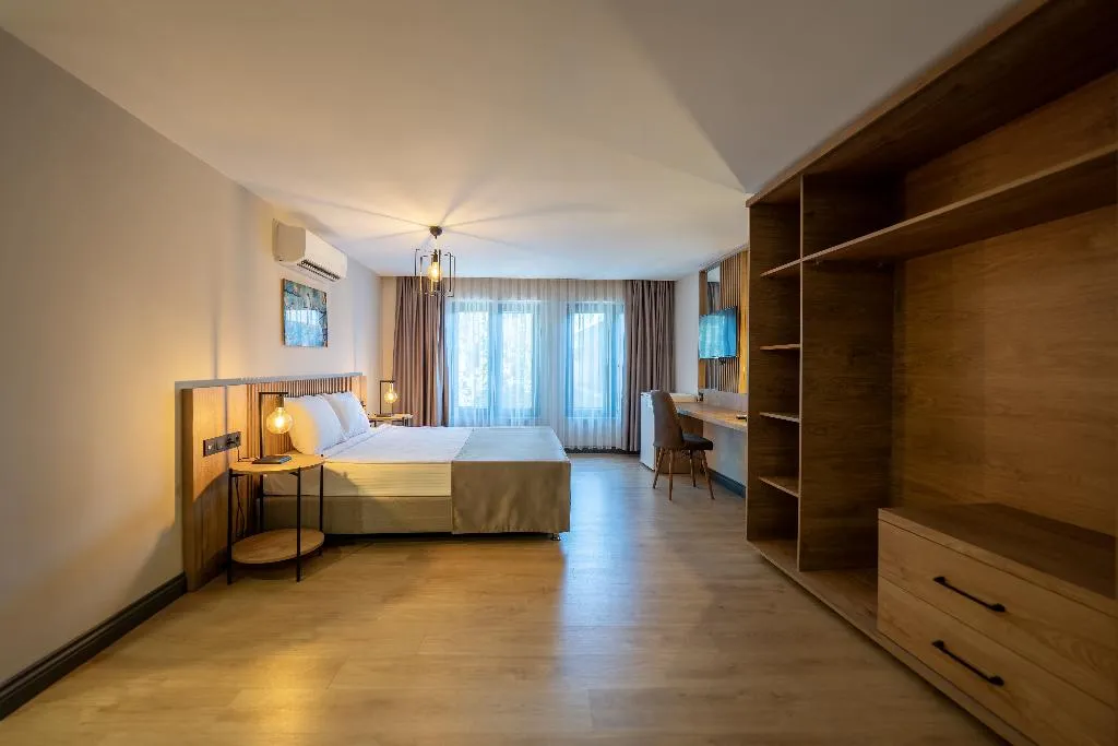 SUITE TWO DOUBLE BEDS NON SMOKING Room, Leliko Suites, Antalya