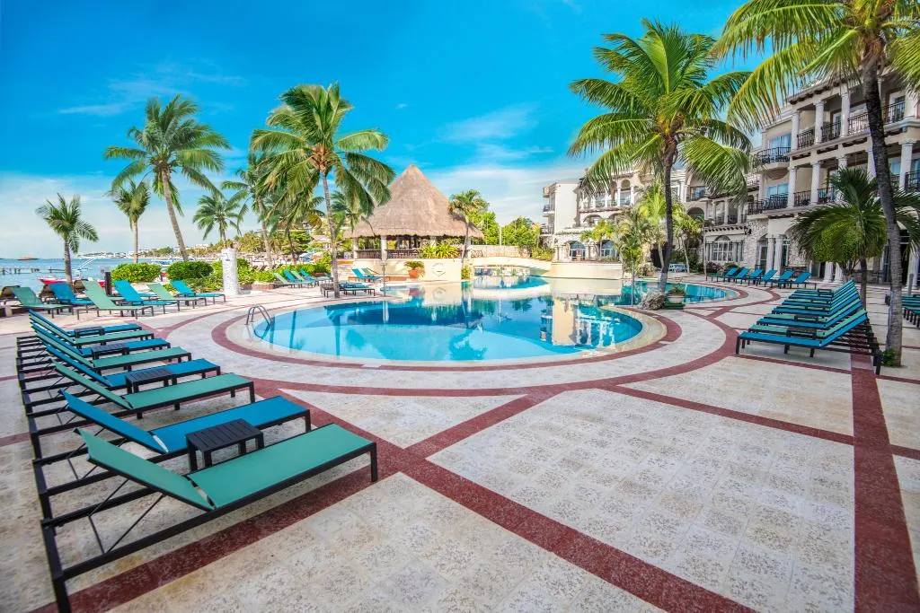 Pool, Wyndham Alltra Playa del Carmen Adults Only All In, Playa Del Carmen