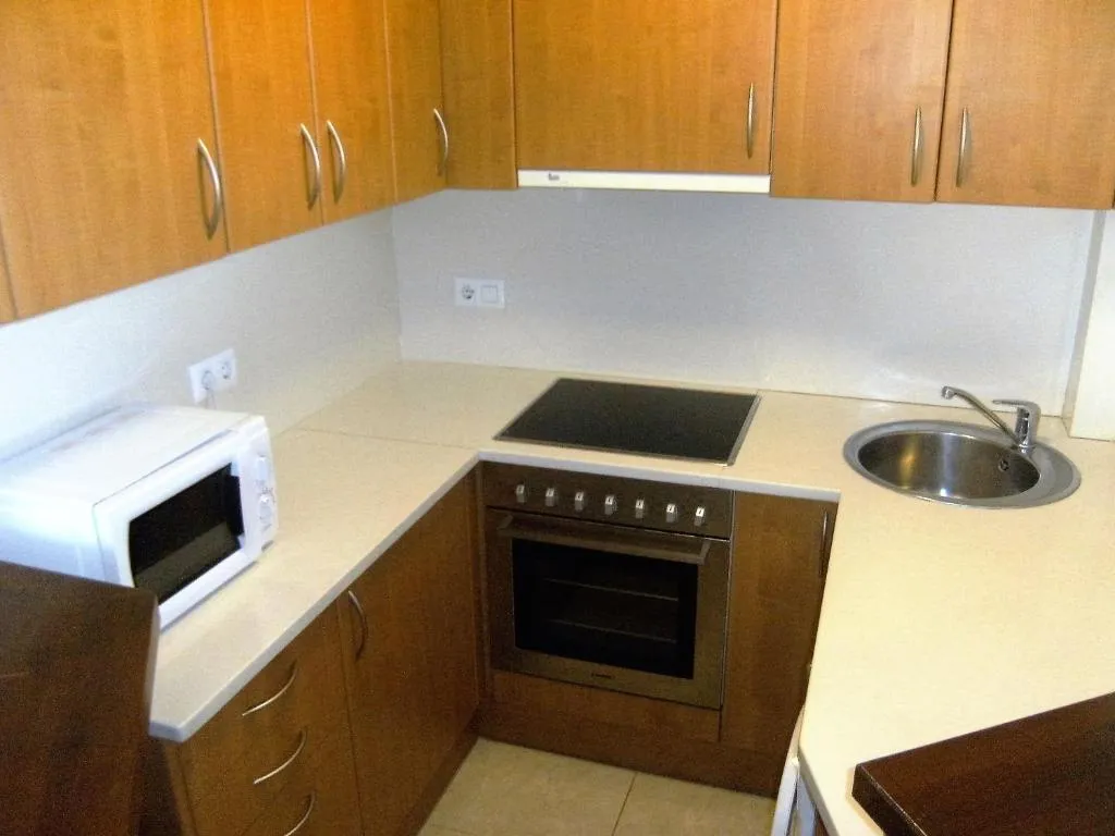 APARTMENT CAPACITY 6 TWO BEDROOMS Room, Medes Park, Costa Brava