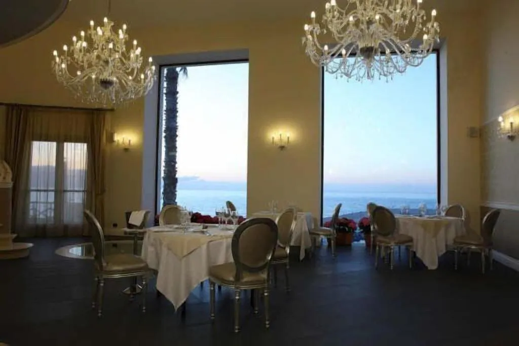 Restaurant, Marina Holiday, Palermo
