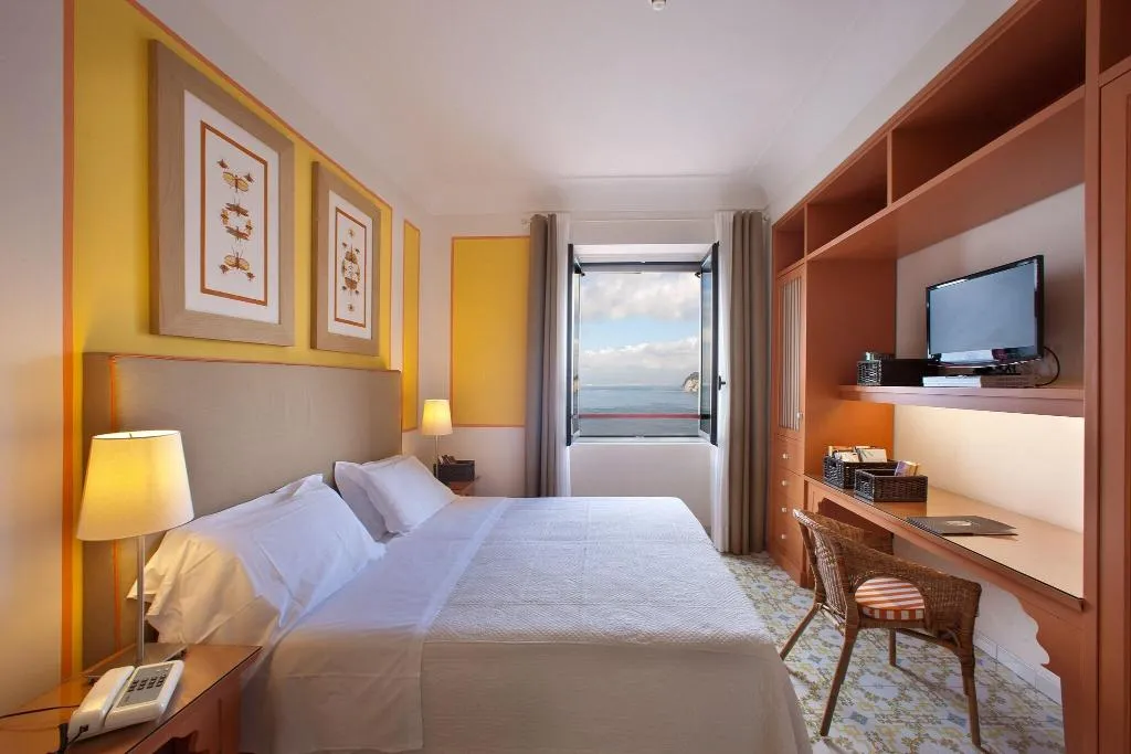 Double or Twin CLASSIC Room, Minerva, Naples