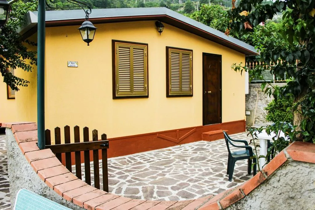 BUNGALOW STANDARD Room, Casa Vacanza San Pietro, Naples