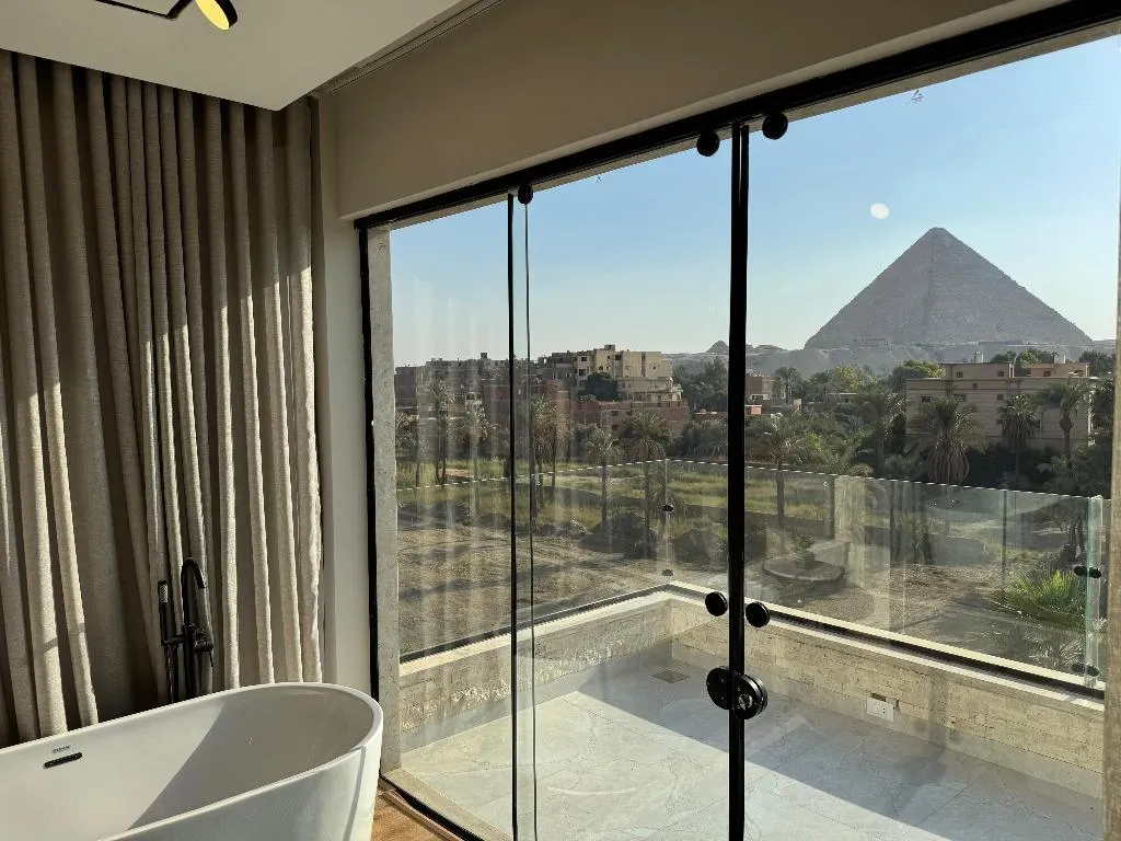 SUITE WITH BALCONY Room, Palacio Pyramids Hotel, Cairo