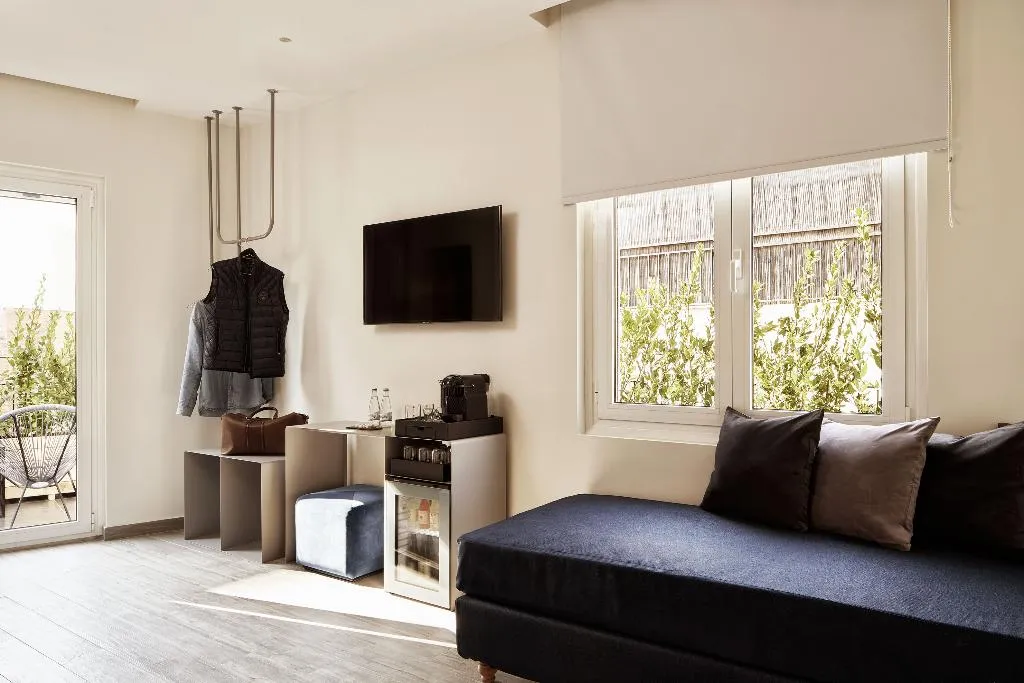 SUITE SUPERIOR WITH BALCONY Room, Athens4, Athens