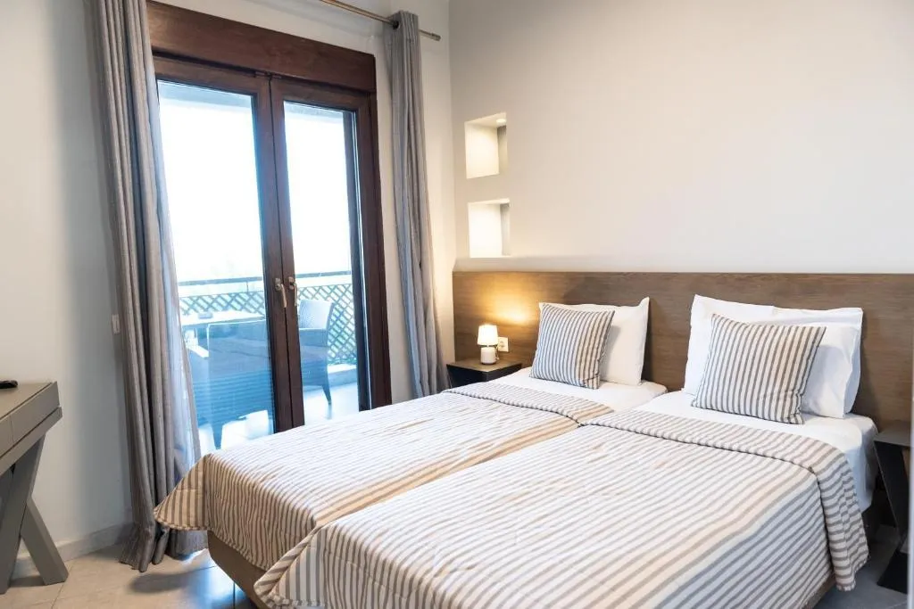 QUADRUPLE SUPERIOR Room, Stamos, Halkidiki
