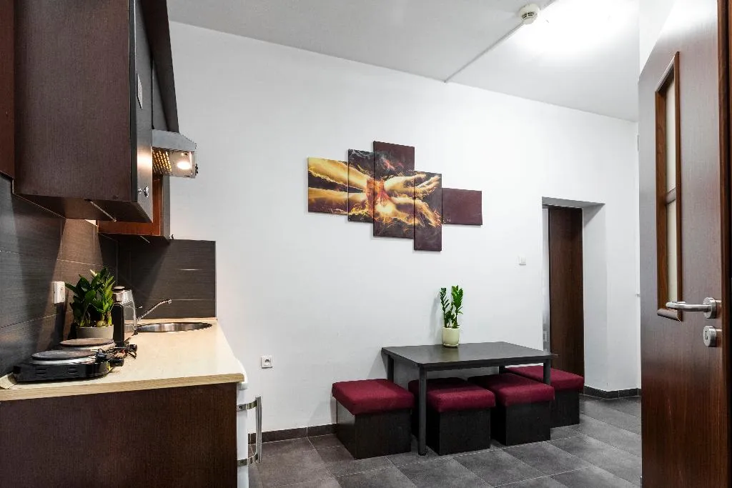 QUADRUPLE STANDARD Room, Navigator Apartments, Krakow