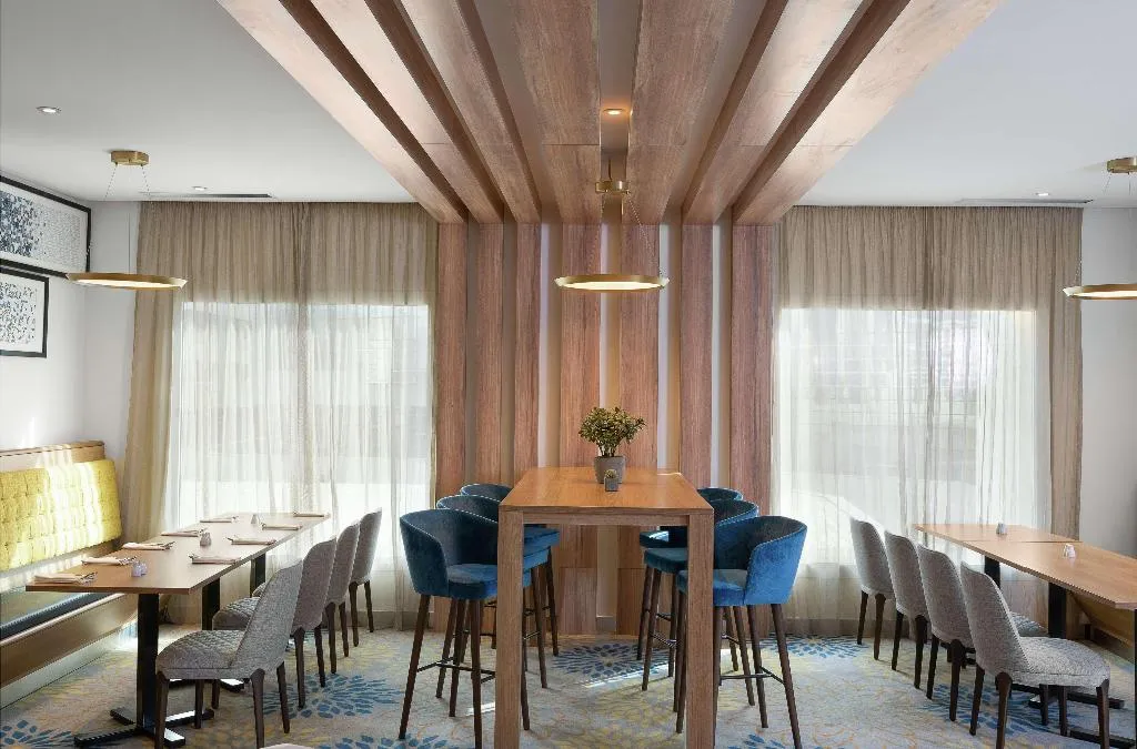 Restaurant, Hampton by Hilton Dubai Al Barsha, Dubai