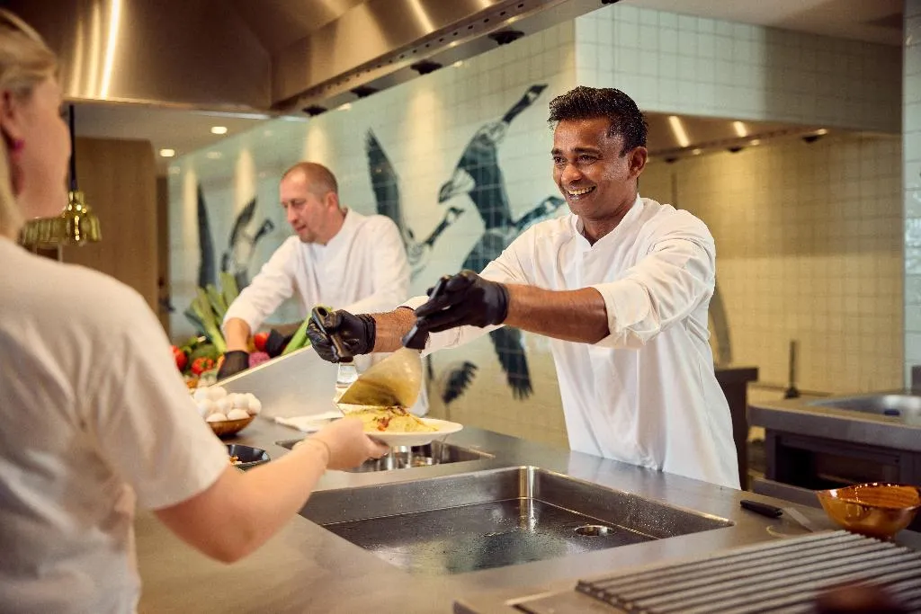 Restaurant, Van der Valk Hotel Volendam, Amsterdam