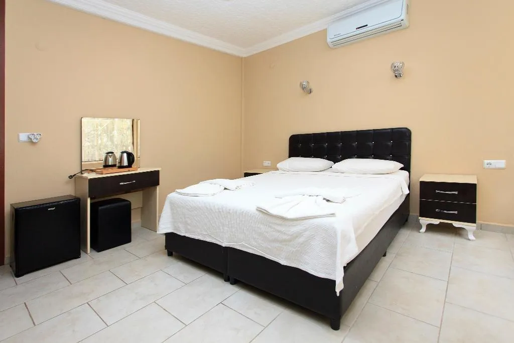 Room, Green Peace, Dalaman