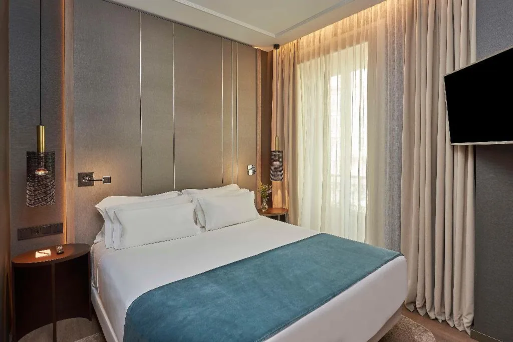 Room, NH Collection Madrid Gran Vía, Madrid