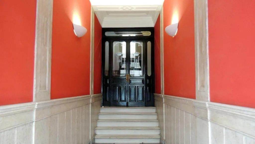 Lobby, Hostal Cervantes, Madrid