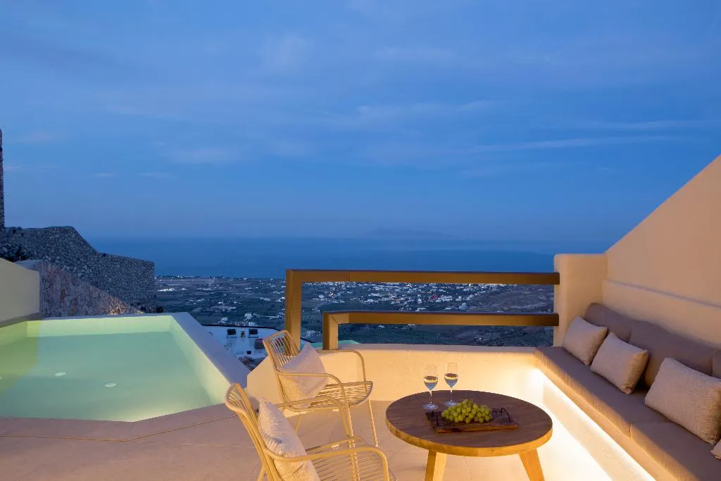 VILLA EXECUTIVE THREE BEDROOMS Room, Elessa Hotel, Santorini