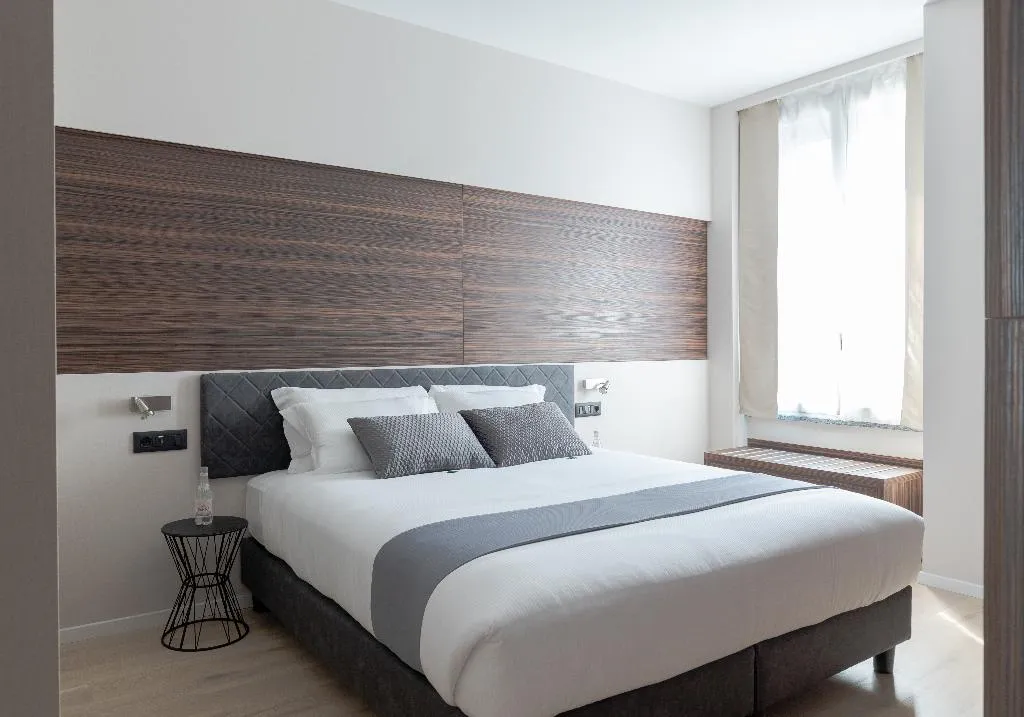Double or Twin SUPERIOR Room, AH - Duomo Essence, Milan