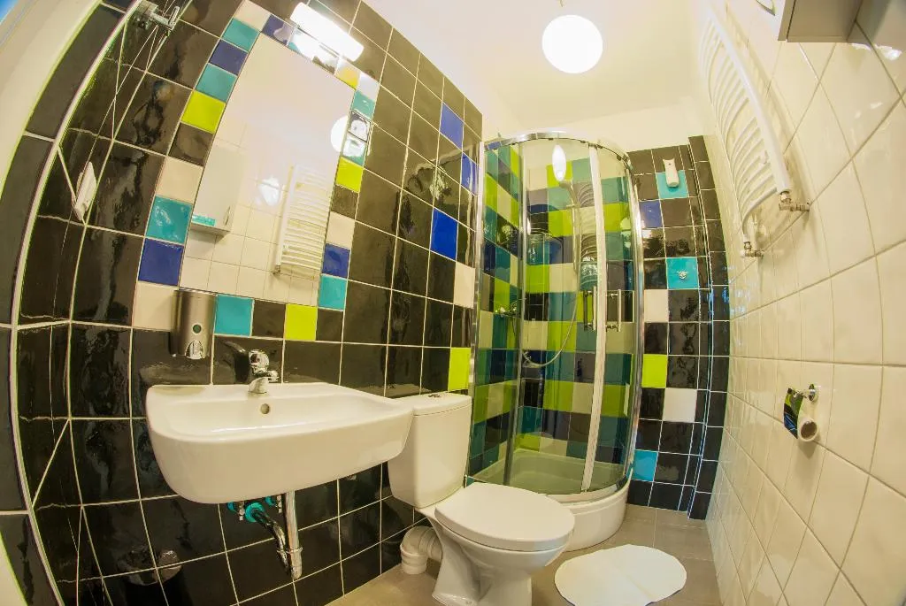 TWIN STANDARD Room, Hostel Atlantis Kraków, Krakow