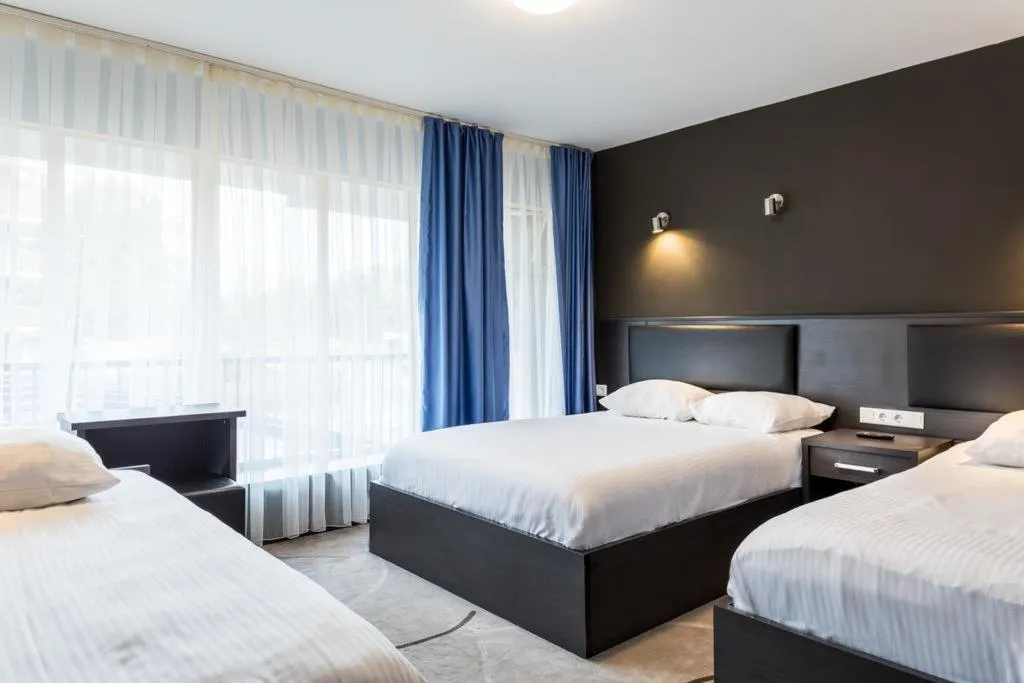 Room, Belfort, Amsterdam
