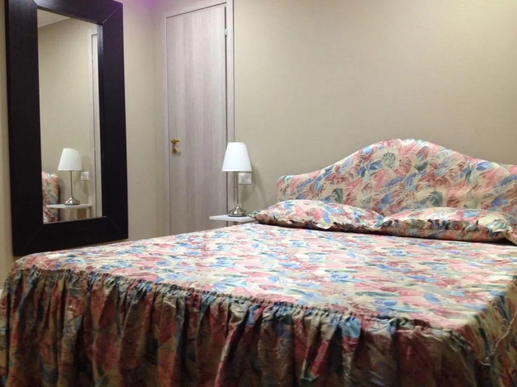 Room, Napoli Centro, Naples