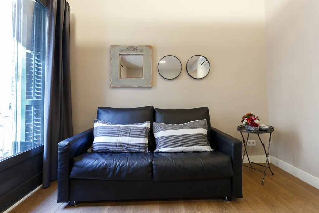 APARTMENT CAPACITY 2 Room, AinB Eixample-Miro Apartments, Barcelona