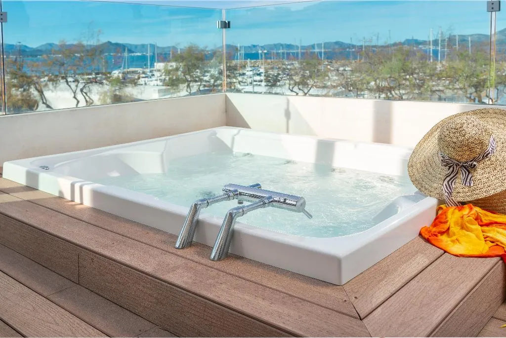 DOUBLE SINGLE USE DELUXE SEA VIEW Room, Llaut Boutique Hotel, Majorca