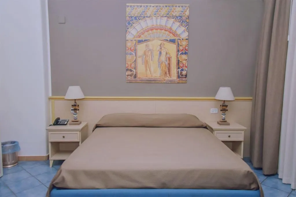 Room, Hotel Piccolo Sogno, Naples