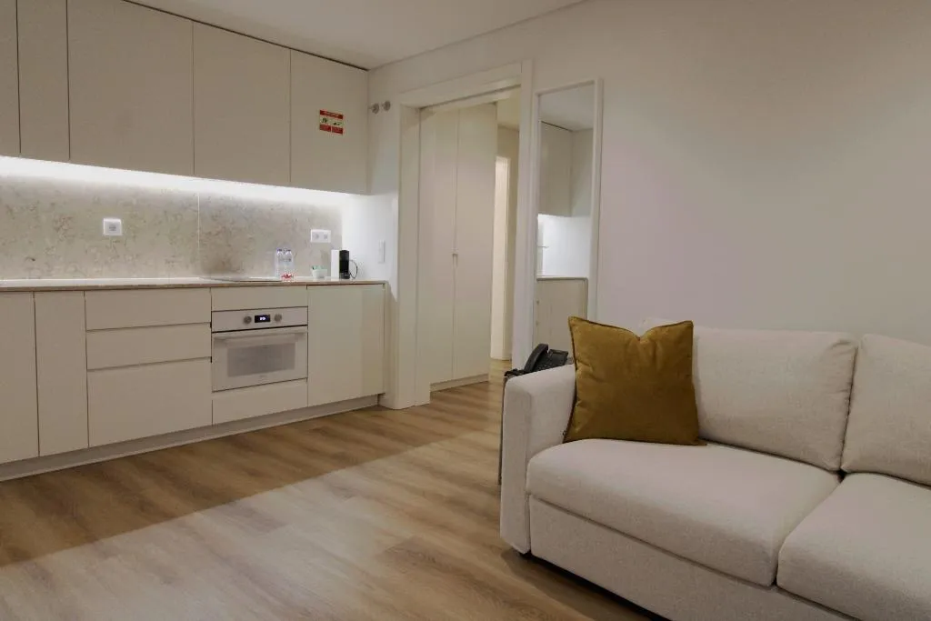 APARTMENT ONE BEDROOM ONE BATHROOM Room, Rossio Garden Suites, Lisbon