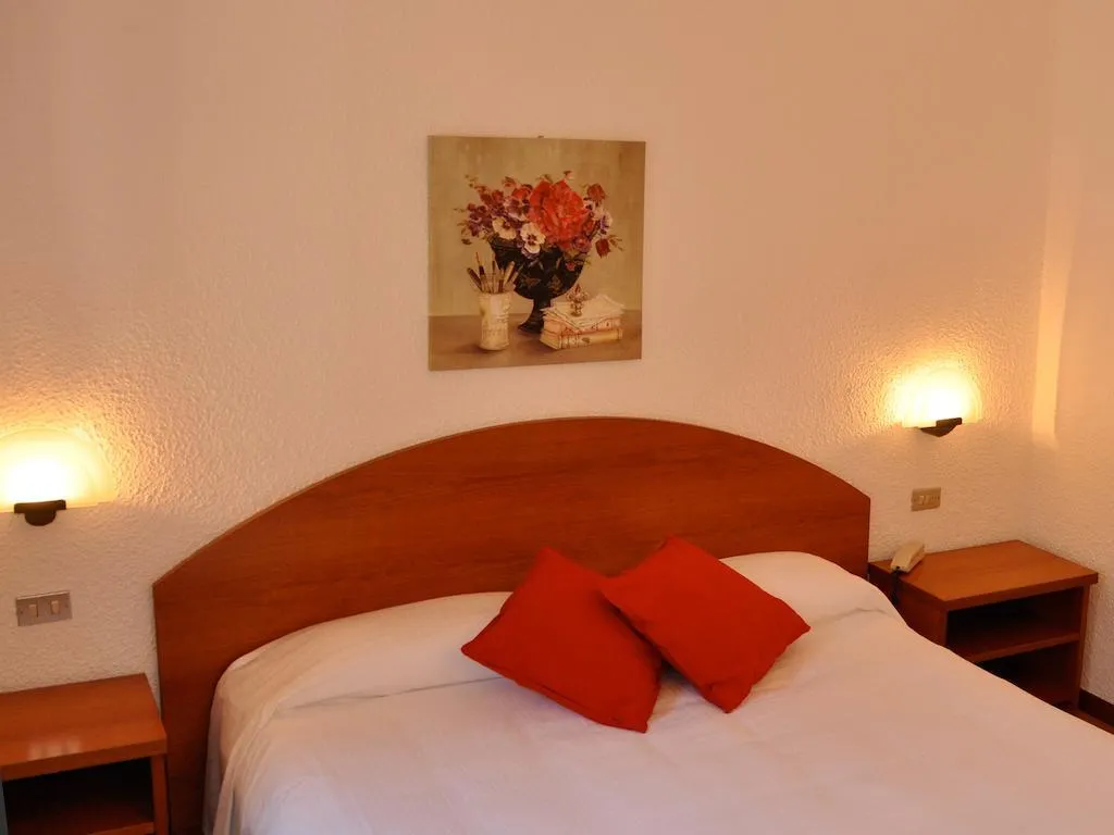 Double or Twin STANDARD Room, Golf Hotel Resort, Milan