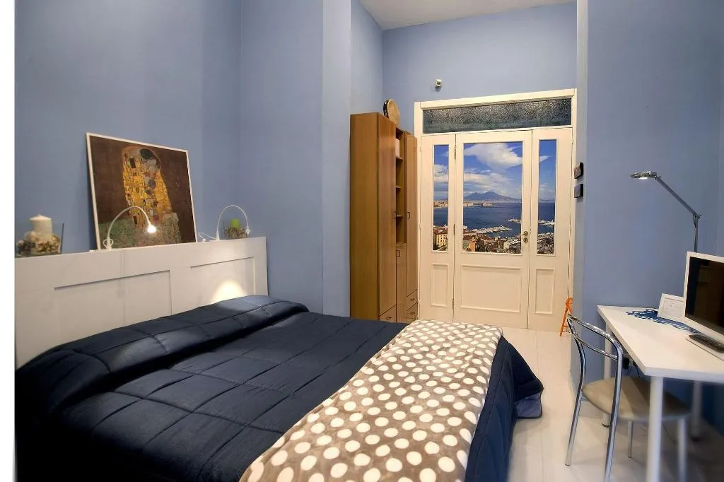 Room, B&B Cuore di Napoli, Naples