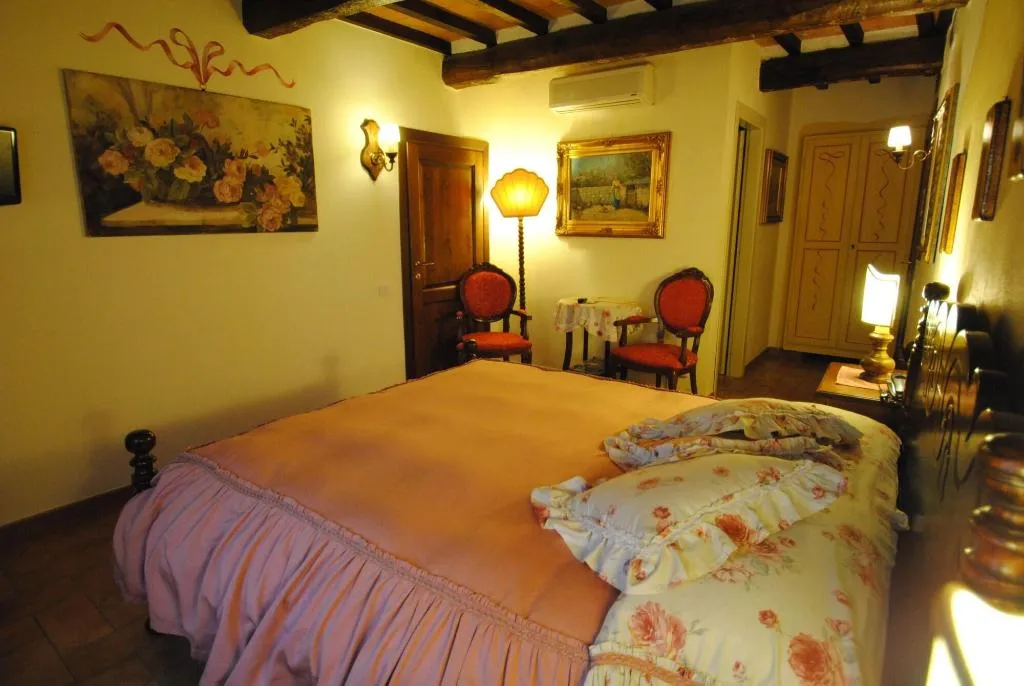 Room, Albergo Torre Sangiovanni, Perugia