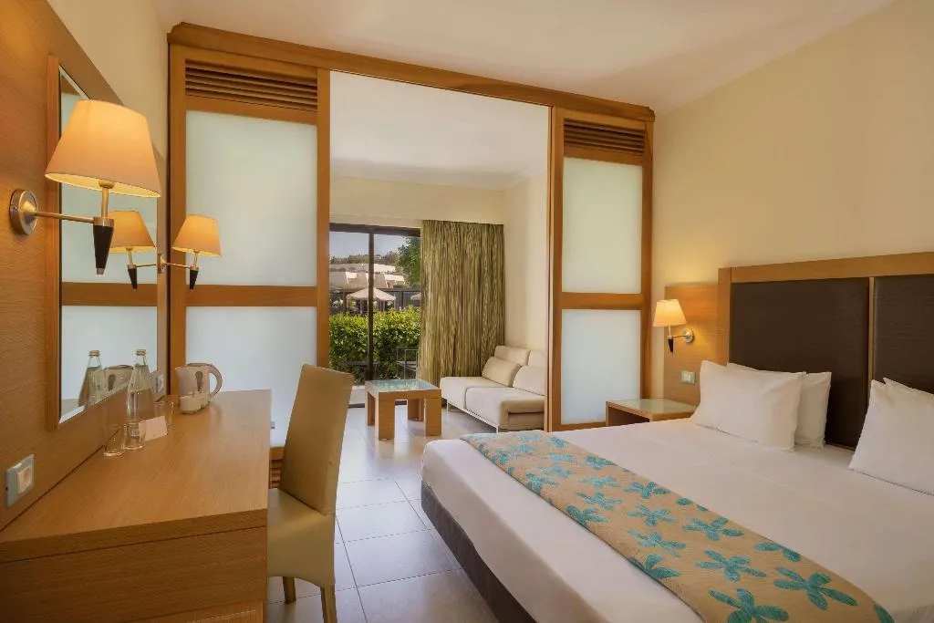 FAMILY ROOM STANDARD Room, Sol Cosmopolitan Rhodes, Rhodes