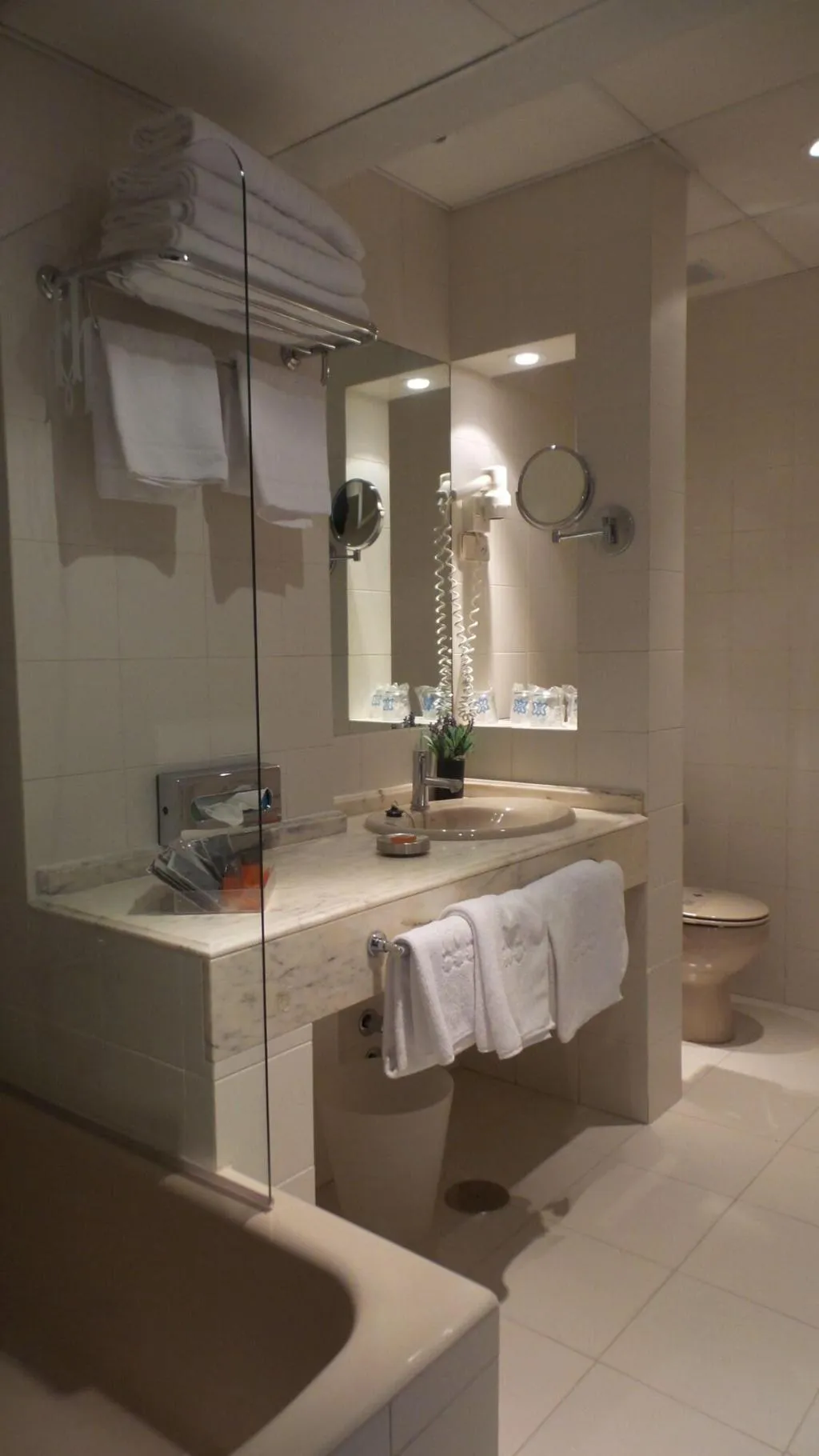 TRIPLE STANDARD Room, Hotel Moderno, Madrid