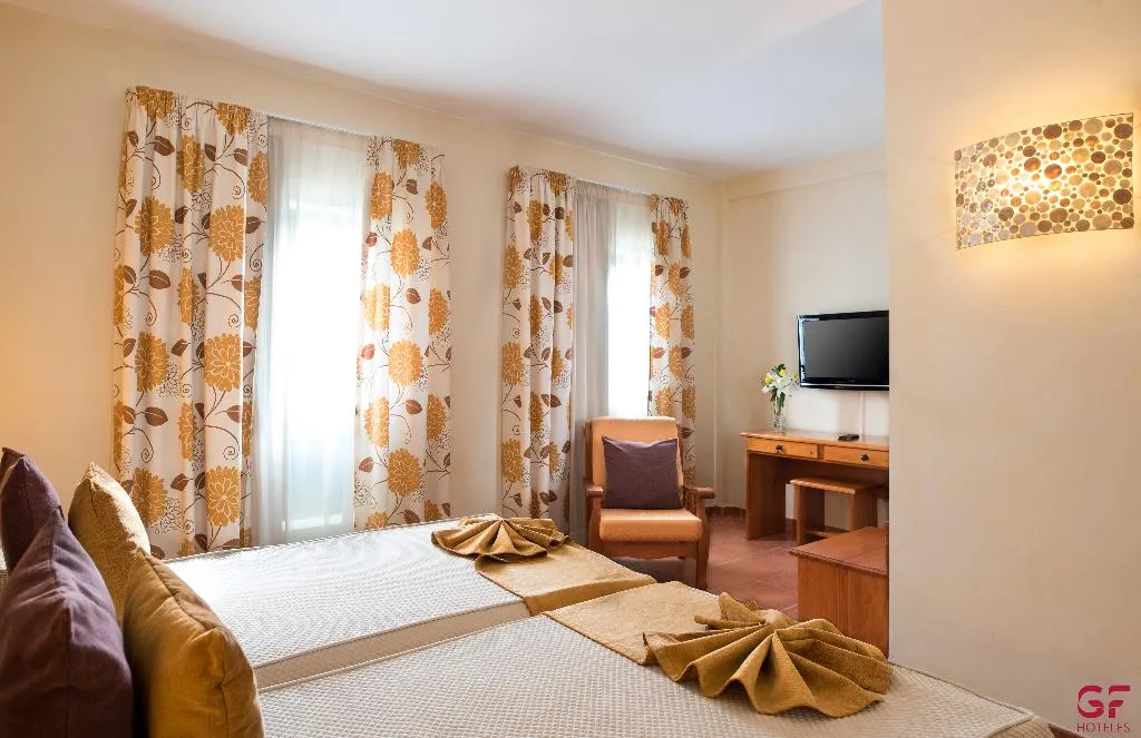 VILLA CAPACITY 4 ONE BEDROOM Room, GF Isabel, Tenerife