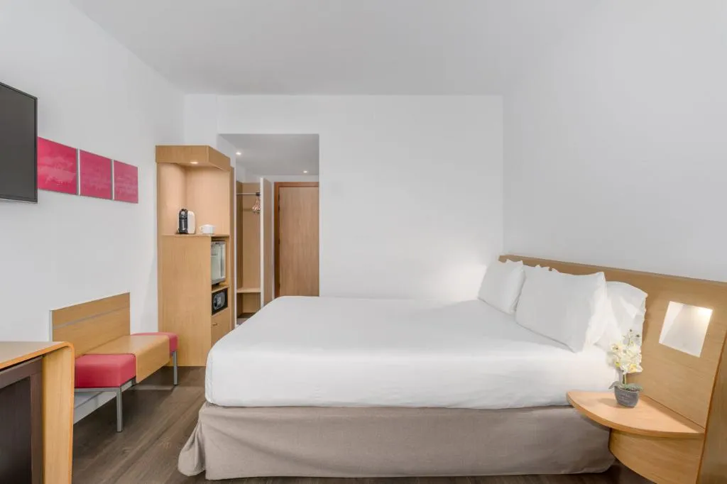 Double or Twin STANDARD Room, Exe Madrid Norte, Madrid