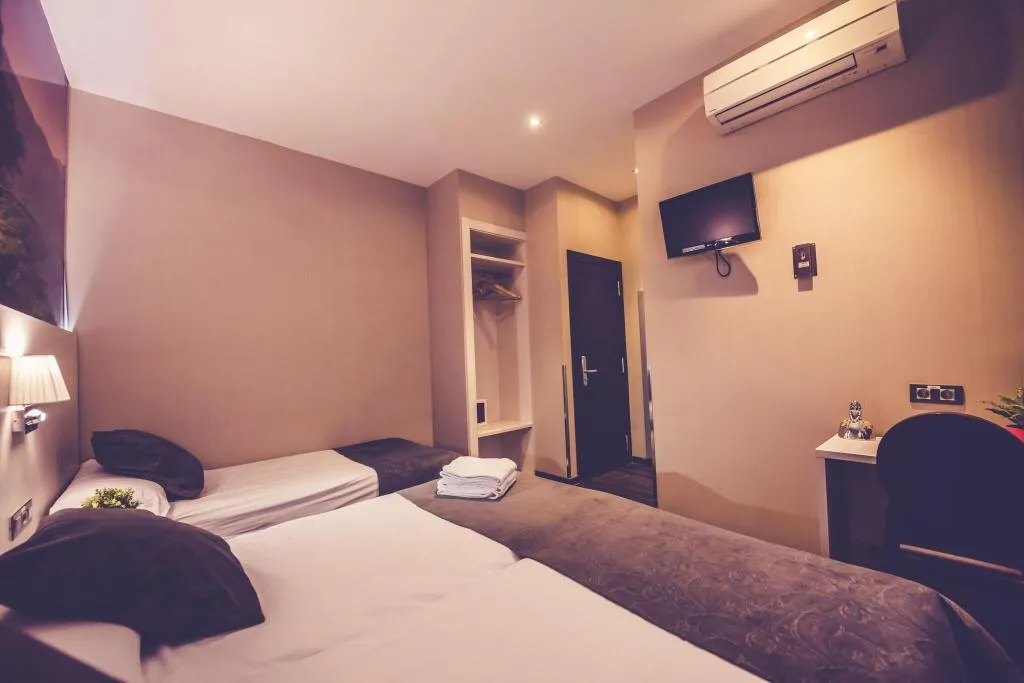 Room, Hostal Prado, Madrid