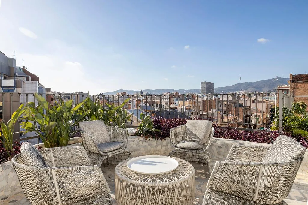 Terrace, El Palauet Modernist Suites, Barcelona