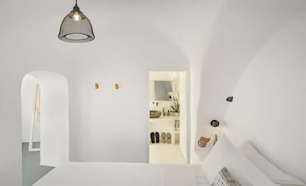 Room, Nano Suites, Santorini