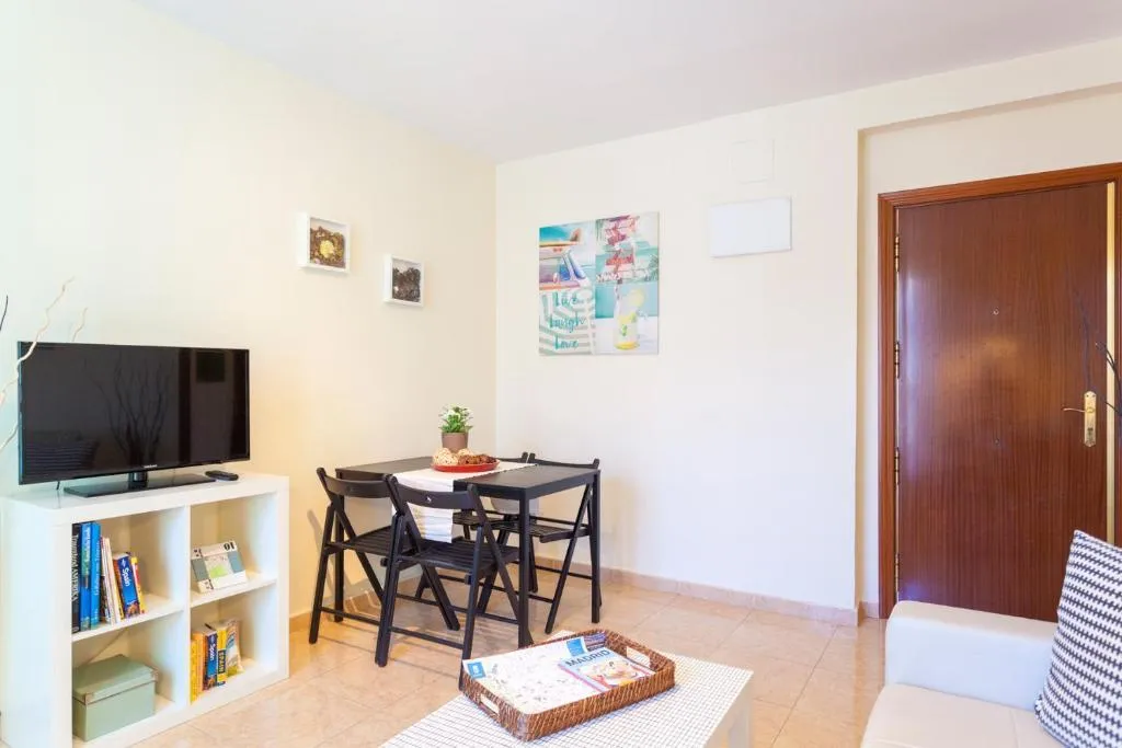APARTMENT DELUXE WITH BALCONY Room, Boutique Apartments in the Heart of Madrid, Madrid