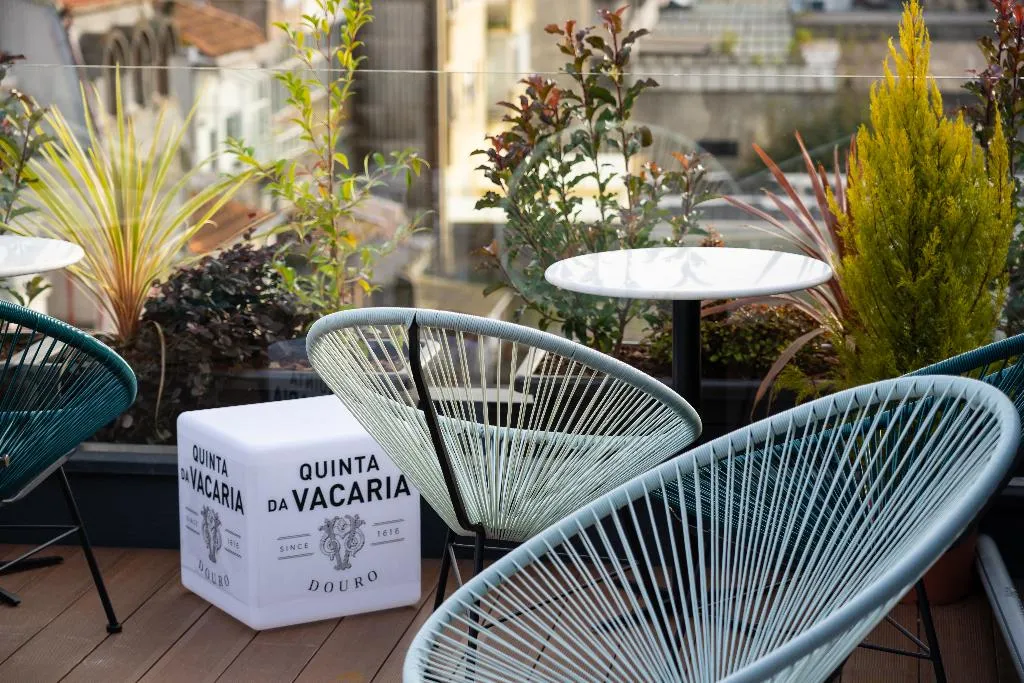 Terrace, The Convo Porto Hotel & Suites, Porto