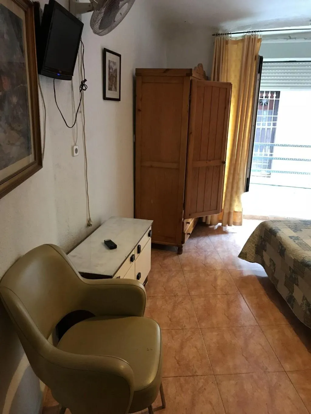 Room, Hostal Becerrea, Madrid