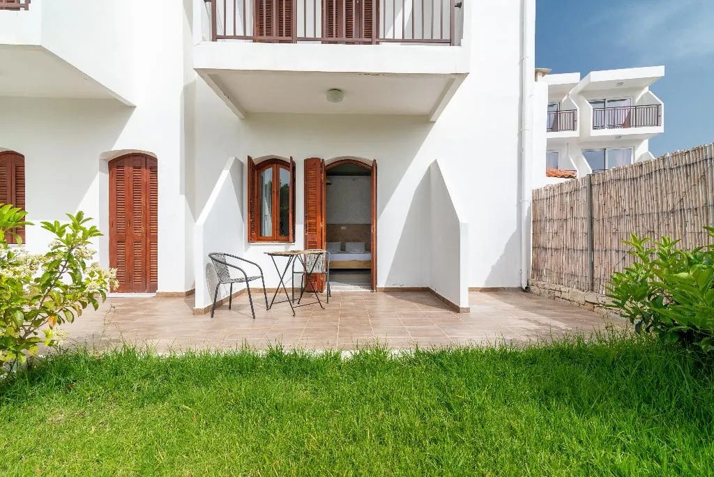 QUADRUPLE ONE BEDROOM ONE BATHROOM Room, Prince Of Lillies, Crete