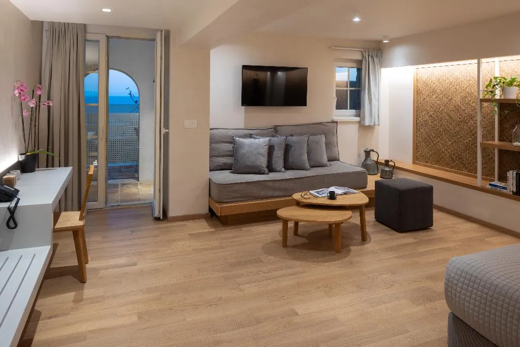 JUNIOR SUITE STANDARD Room, Atrium Hotel Skiathos, Skiathos