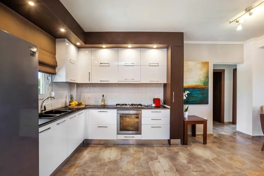 VILLA FOUR BEDROOMS WITH PRIVATE POOL Room, Sunny Villas and Spa, Halkidiki