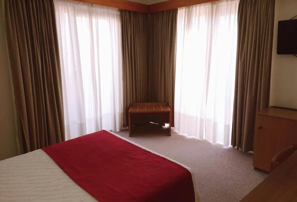 SINGLE STANDARD Room, Luso Brasileiro, Porto