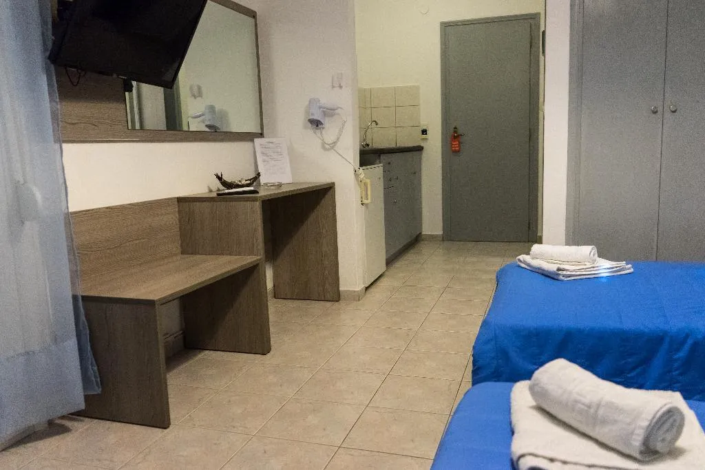 TRIPLE LUXURY Room, Polykratis Rooms, Skiathos